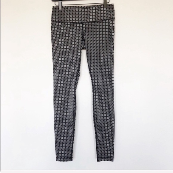 Lululemon wunderunder trigeo silver spoon black 6 - Picture 4 of 10